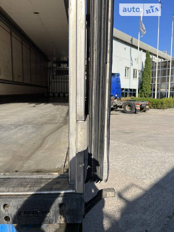 Рефрижератор полуприцеп Chereau CD381HB 2006 в Киеве