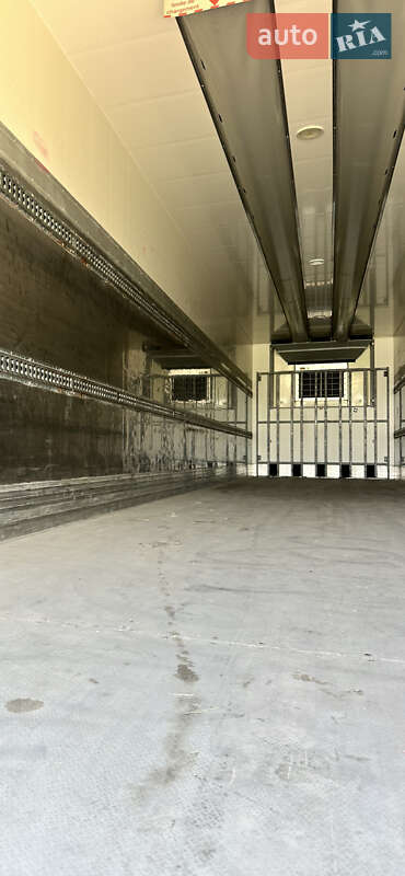 Рефрижератор полуприцеп Chereau CD382GB 2010 в Черновцах