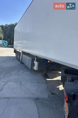 Рефрижератор напівпричіп Chereau Tecnogam 2000 в 