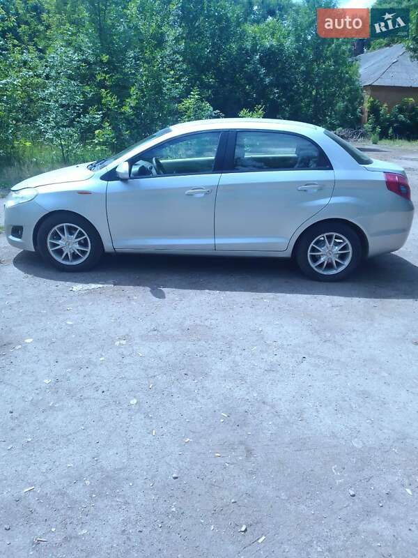 Седан Chery A13 2010 в Прилуках