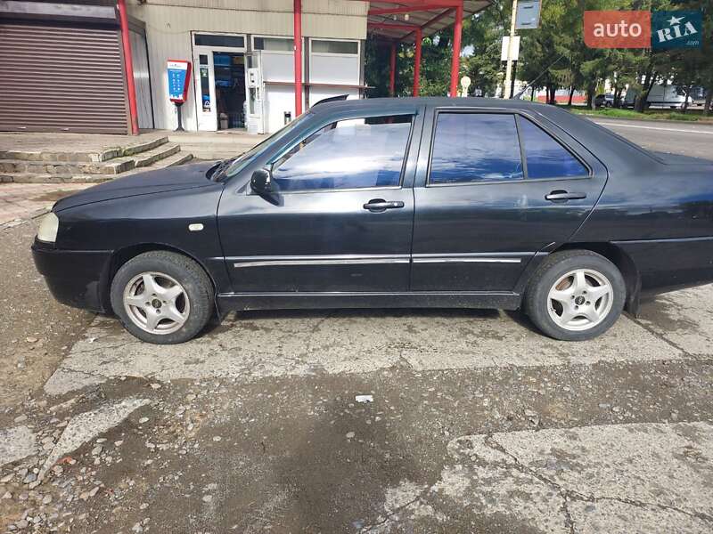 Седан Chery A15 2007 в Ужгороде