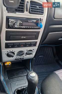Ліфтбек Chery A15 2008 в 