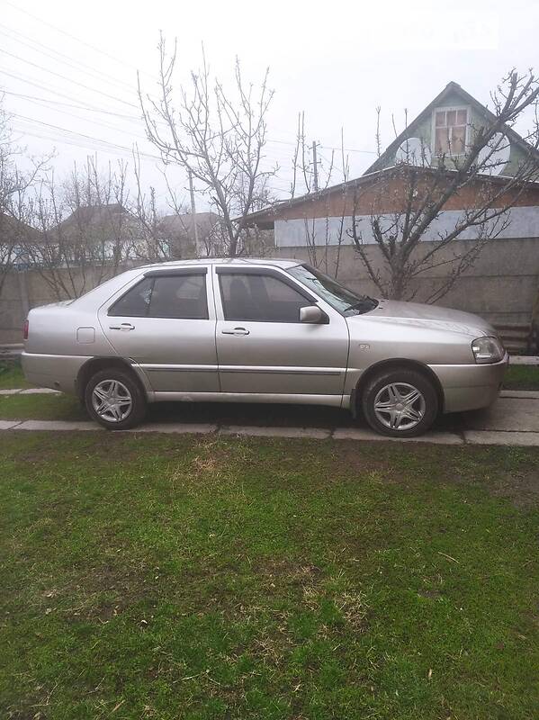 приборной панели закрывающий её прозрачный