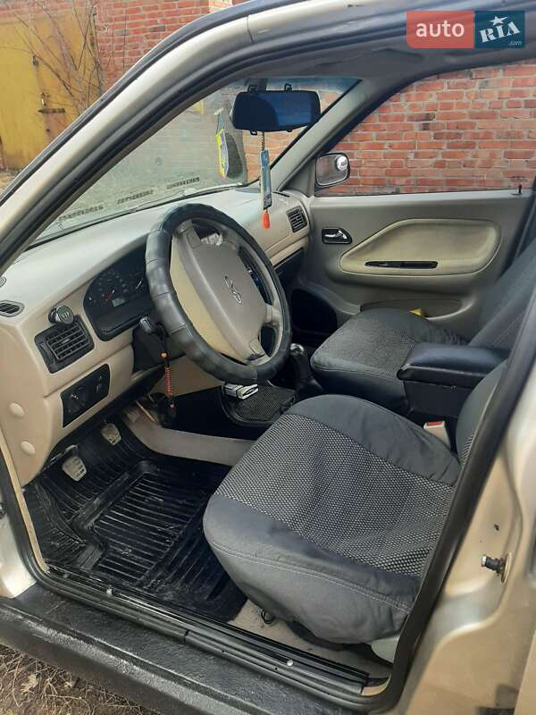 Хэтчбек Chery Amulet 2007 в Зенькове