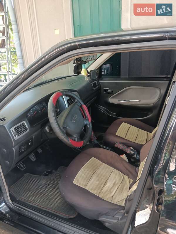 Лифтбек Chery Amulet 2011 в Доброславе