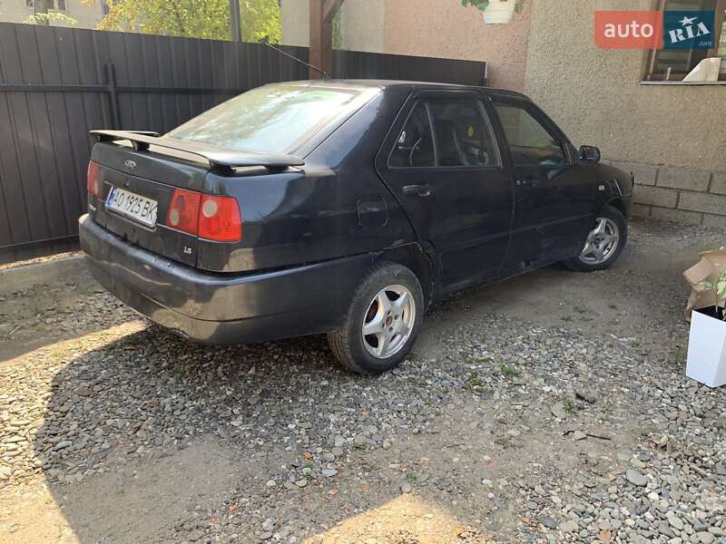 Седан Chery Amulet 2008 в Хусте