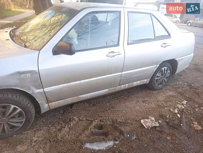 Chery Amulet 2013