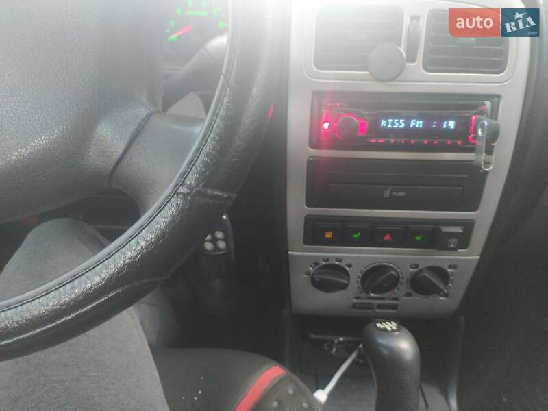 Седан Chery Amulet 2008 в Днепре