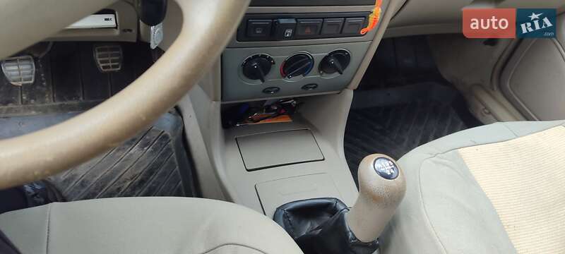 Седан Chery Amulet 2007 в Яготине