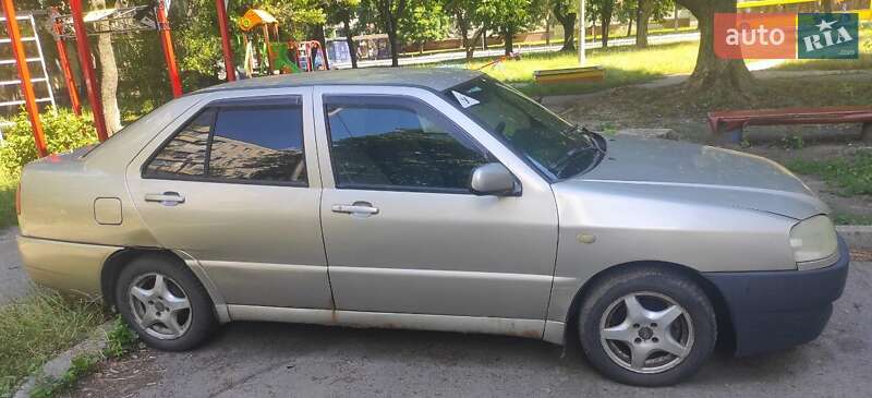 Седан Chery Amulet 2008 в Киеве