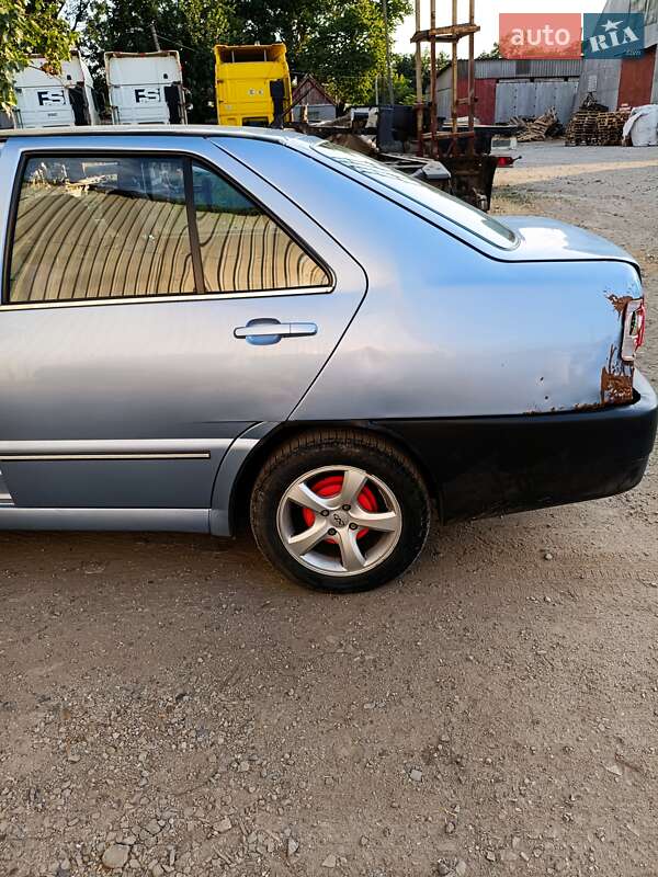 Лифтбек Chery Amulet 2011 в Авангарде