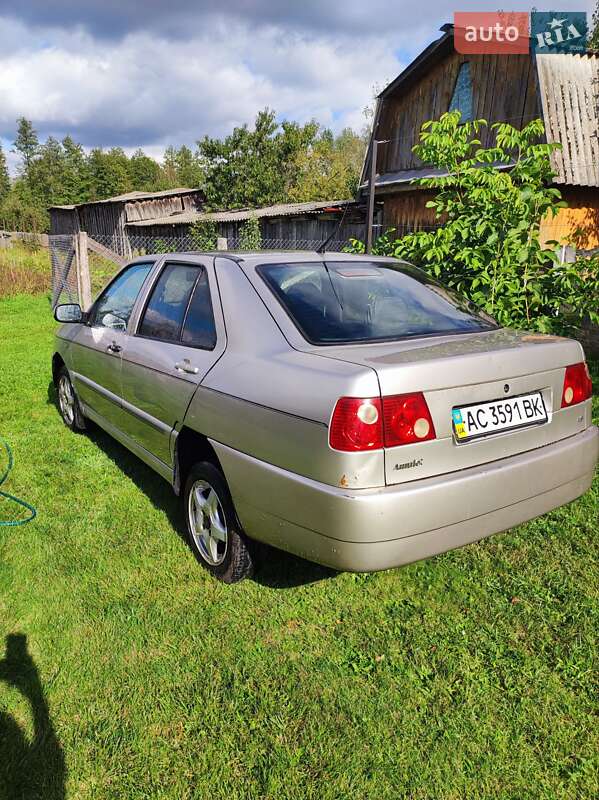 Седан Chery Amulet 2008 в Рокитном