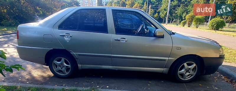 Седан Chery Amulet 2008 в Киеве