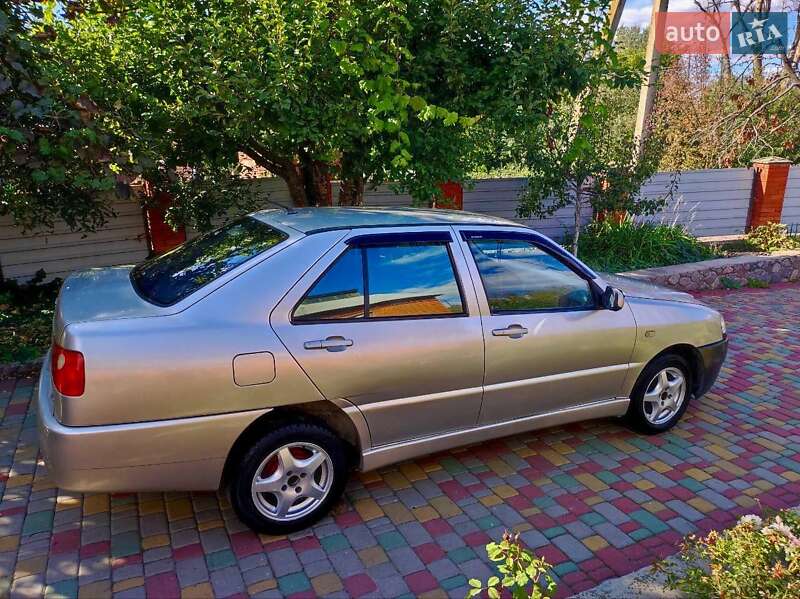 Седан Chery Amulet 2007 в Шишаках