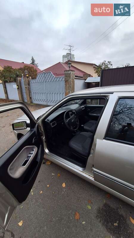 Седан Chery Amulet 2008 в Киеве