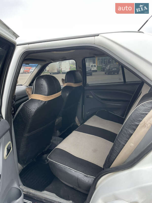 Лифтбек Chery Amulet 2012 в Южноукраинске фото 8 Лифтбек Chery Amulet 2012 в Южноукраинске