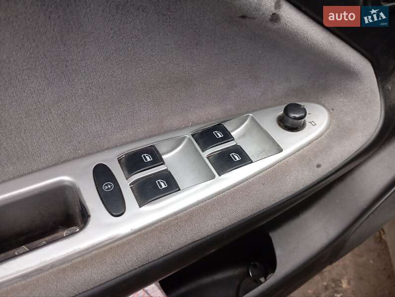 Седан Chery Amulet 2008 в Хороле фото 5 Седан Chery Amulet 2008 в Хороле