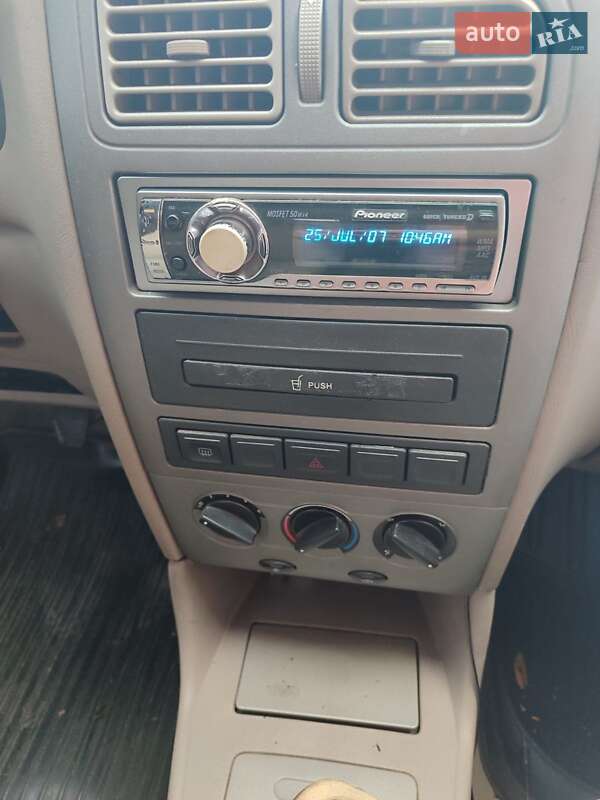 Седан Chery Amulet 2007 в Буче