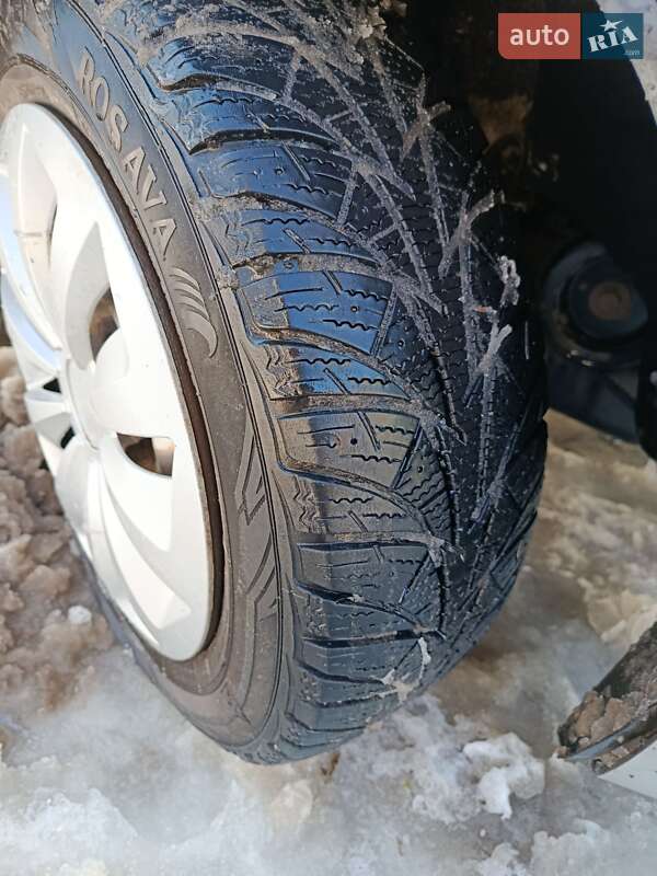 Седан Chery Amulet 2008 в Бурыни