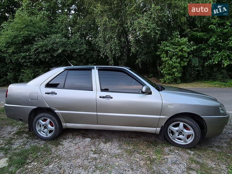 Седан Chery Amulet 2007 в Обухове