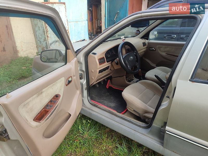 Седан Chery Amulet 2005 в Хоросткове