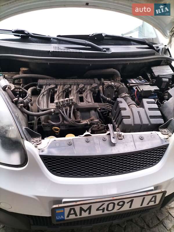 Внедорожник / Кроссовер Chery Beat 2011 в Житомире