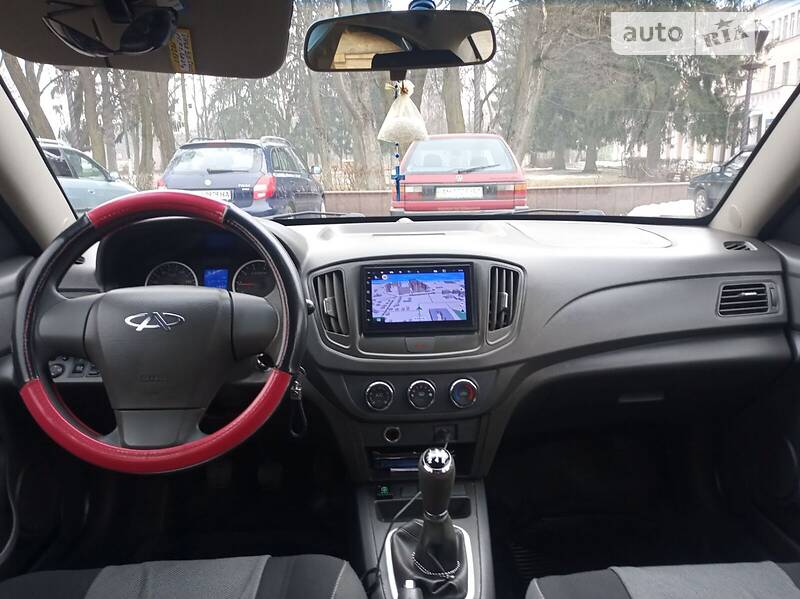 Седан Chery E5 2014 в Звягеле