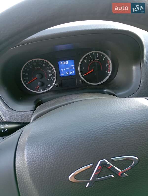 Седан Chery E5 2013 в Будах