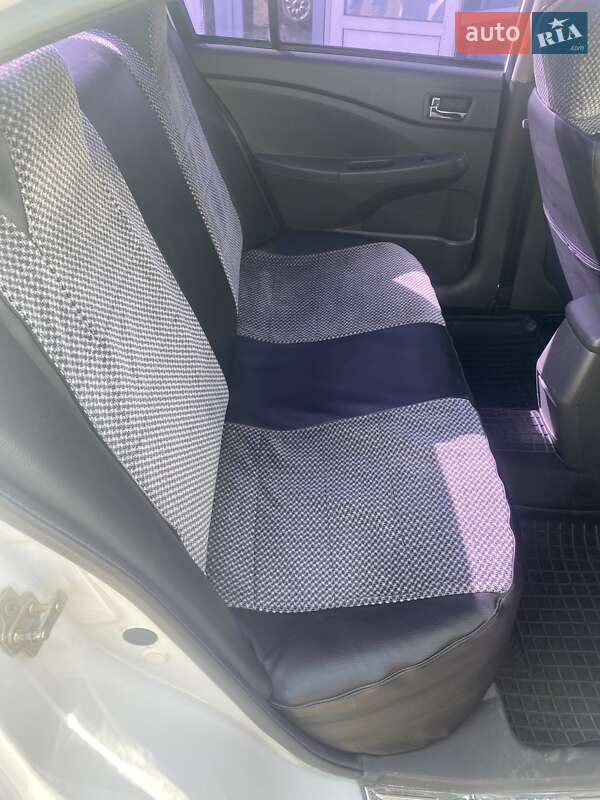 Седан Chery E5 2013 в Вознесенске