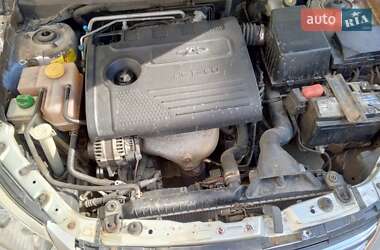 Седан Chery E5 2014 в Обухове