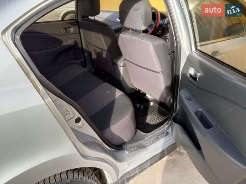 Седан Chery E5 2014 в Обухові
