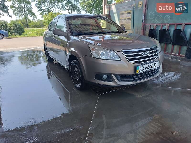 Седан Chery E5 2014 в Попільні