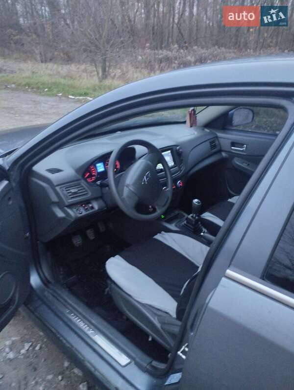 Седан Chery E5 2014 в Изяславе