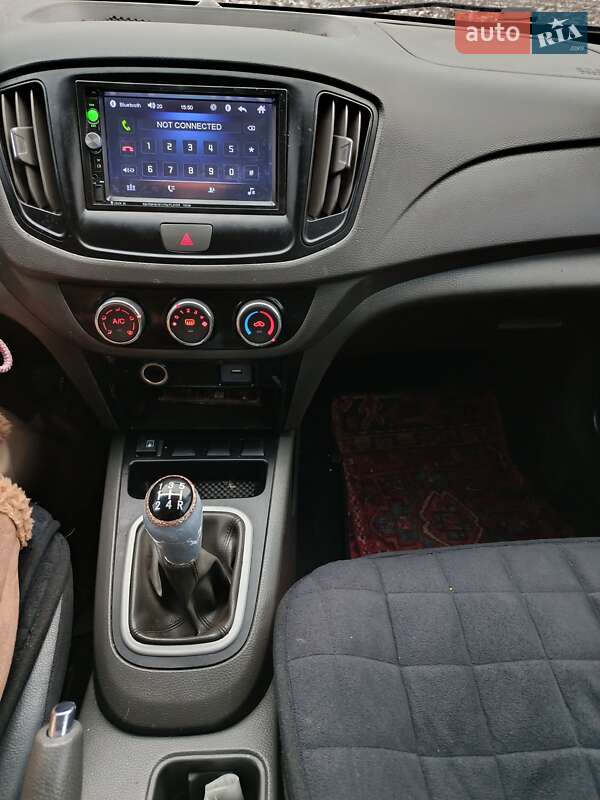 Седан Chery E5 2014 в Самборі