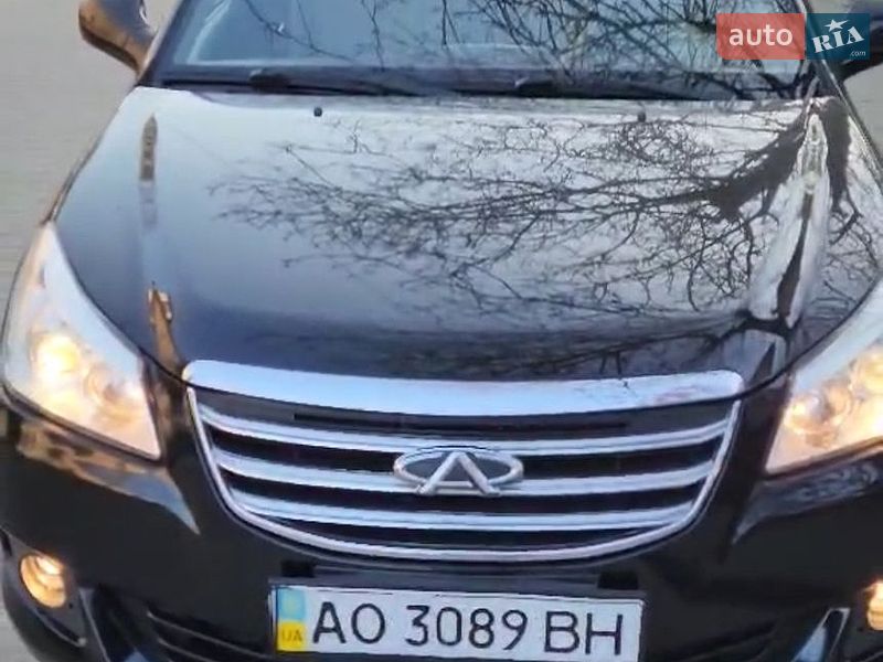 Седан Chery E5 2014 в Млинове