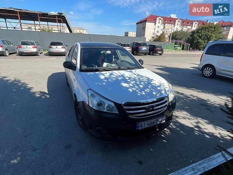 Седан Chery E5 2014 в Богуславе