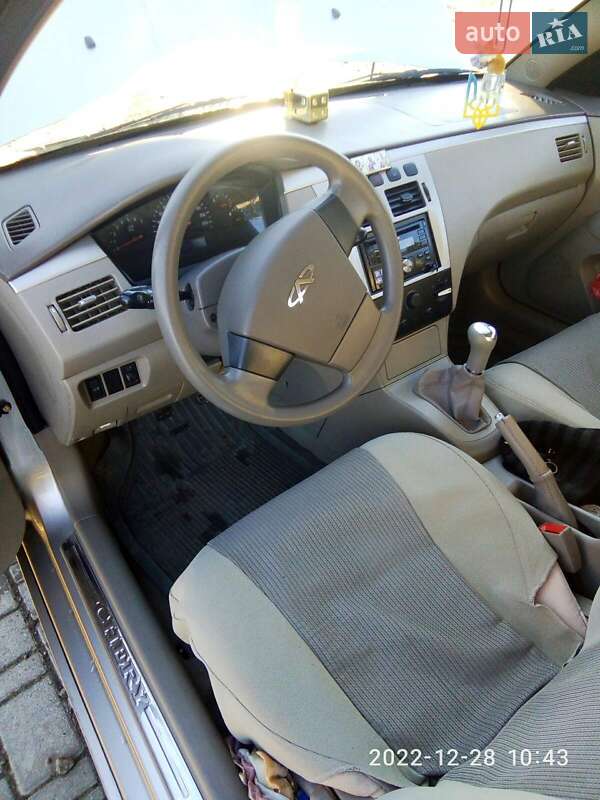 Седан Chery Elara 2008 в Косові