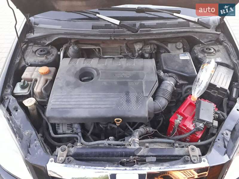 Седан Chery Elara 2008 в Черновцах