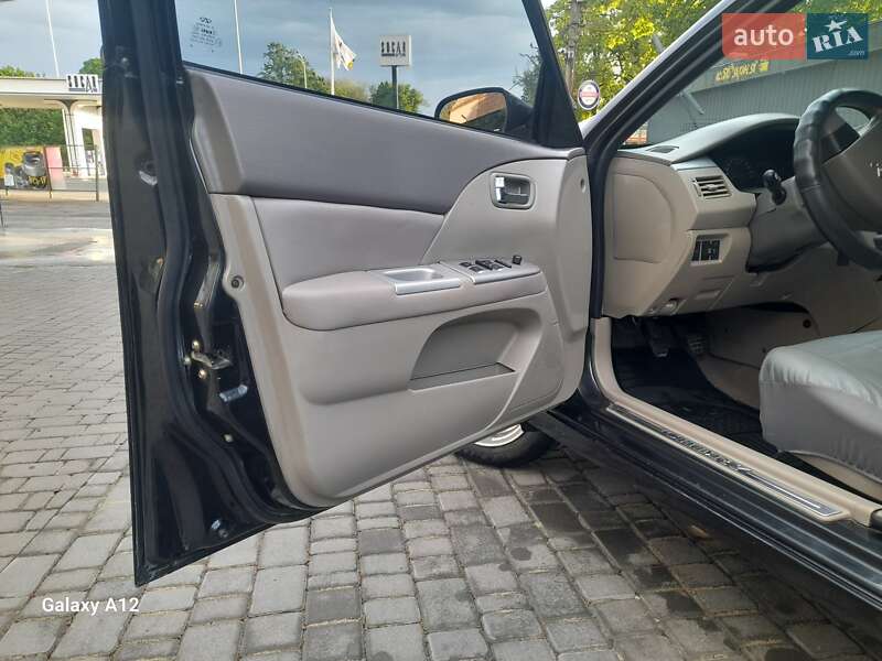 Седан Chery Elara 2008 в Умани