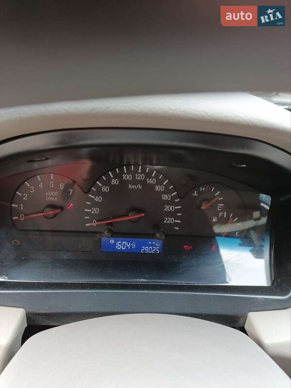 Седан Chery Elara 2011 в Христиновке
