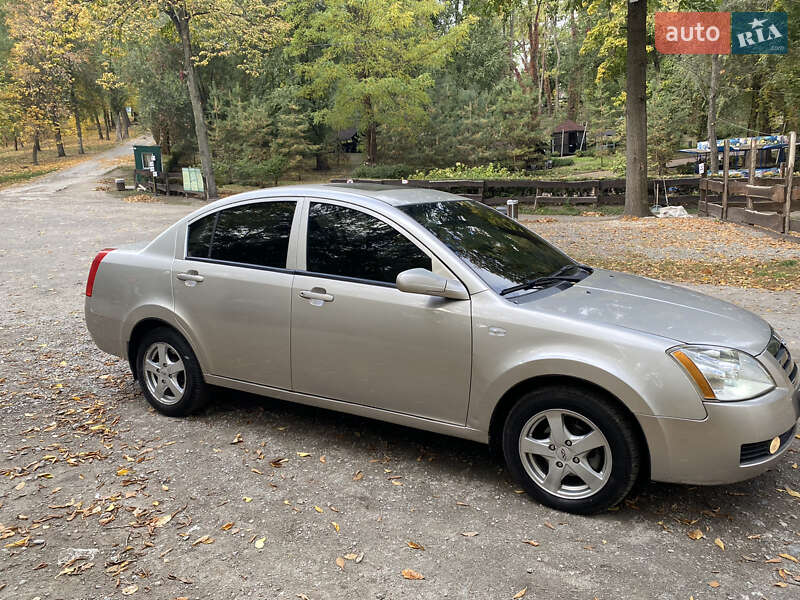 Седан Chery Elara 2007 в  фото Седан Chery Elara 2007 в