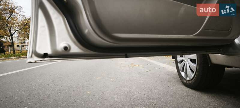 Седан Chery Elara 2008 в Киеве