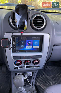 Лифтбек Chery Jaggi 2011 в 