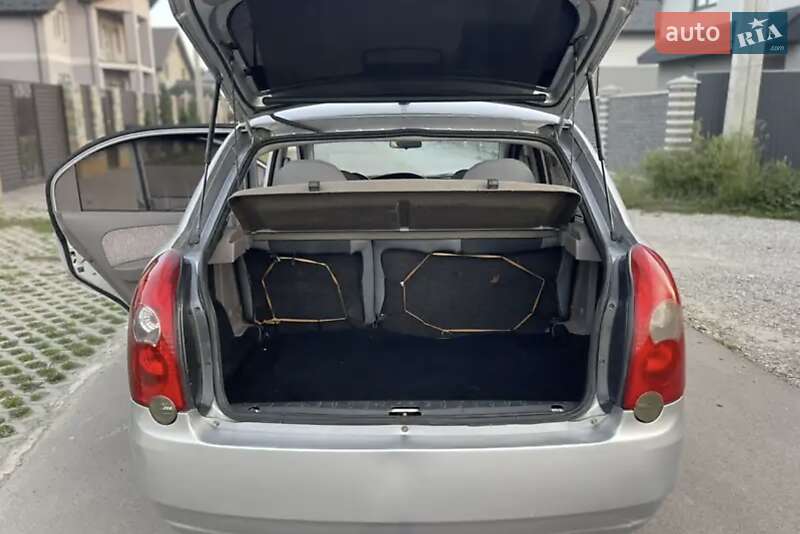 Лифтбек Chery Jaggi 2008 в Кельменцах