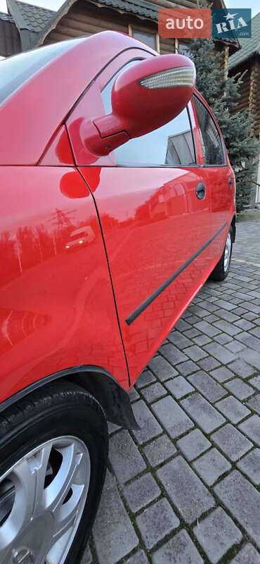 Ліфтбек Chery Jaggi 2008 в Херсоні