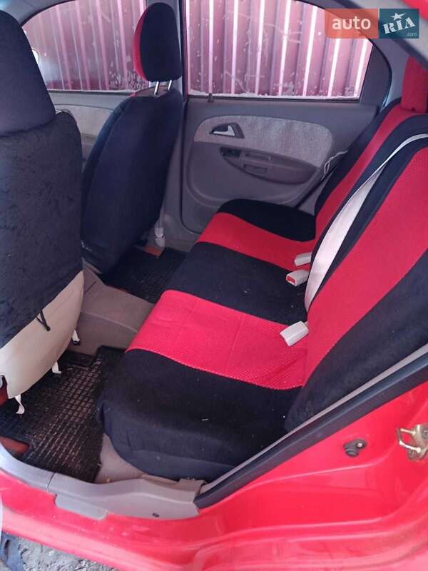 Лифтбек Chery Jaggi 2008 в Емильчине