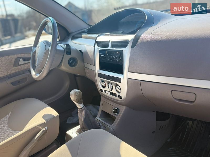 Лифтбек Chery Jaggi 2008 в Староконстантинове