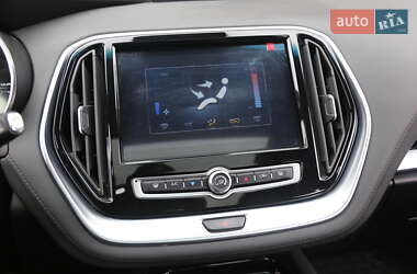Позашляховик / Кросовер Chery Jetour X70 2021 в 