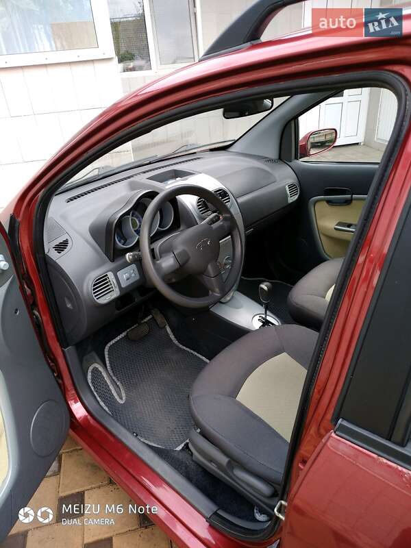 Хэтчбек Chery Kimo 2012 в Сарате