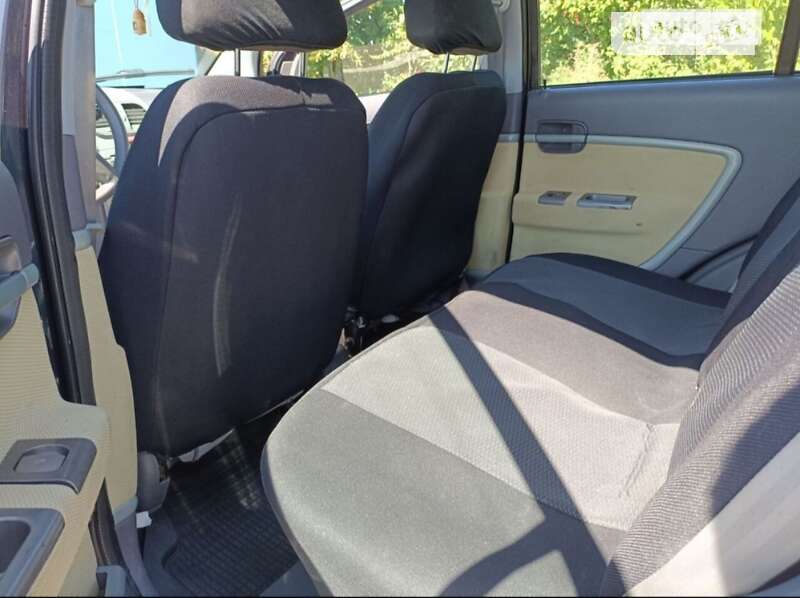 Хэтчбек Chery Kimo 2011 в Киеве фото 11 Хэтчбек Chery Kimo 2011 в Киеве